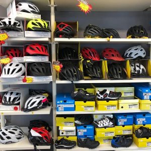 Caschi MTB Mountain Bike - Abbigliamento sportivo bici - RMC negozio di bici Villafranca Verona