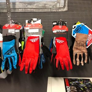 Guanti BMX e MTB Mountain Bike - Abbigliamento sportivo bici - RMC negozio di bici Villafranca Verona