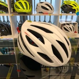Mavic Aksium Elite Bianco. Casco bici da strada. Caschi bici da corsa. RMC negozio bici Verona