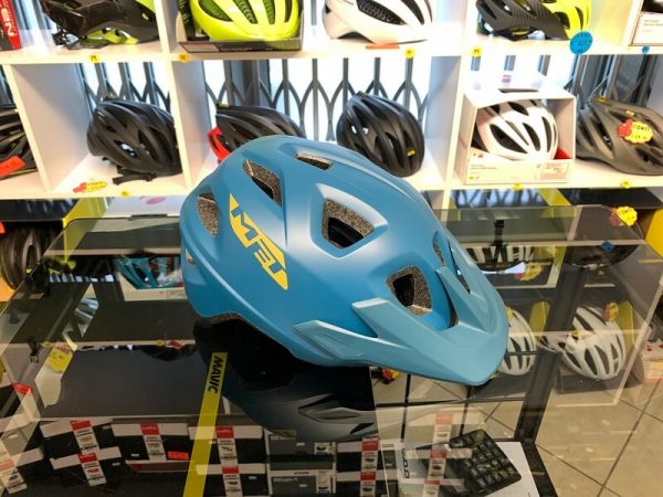 Met Echo Azzurro - Casco MTB. Caschi bici Mountain Bike. RMC negozio biciclette Verona