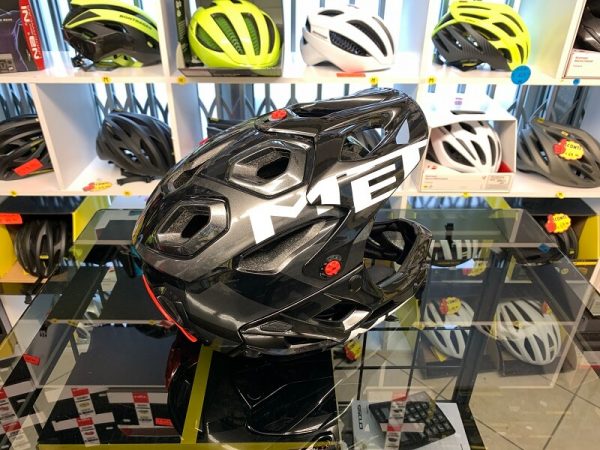 Met Parachute Integrale leggero - Casco MTB. Caschi bici Mountain Bike. RMC negozio biciclette Verona