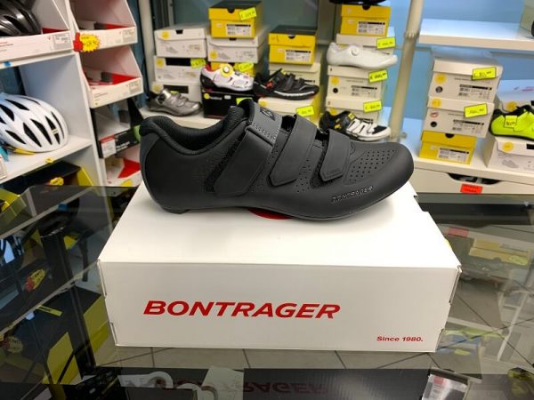 Bontrager Starvos. Scarpe bici da corsa. Bicicletta da strada. RMC negozio bici a Verona