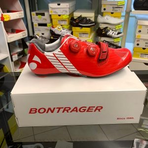 Bontrager XXX rossa. Scarpe bici da corsa. Bicicletta da strada. RMC negozio bici a Verona