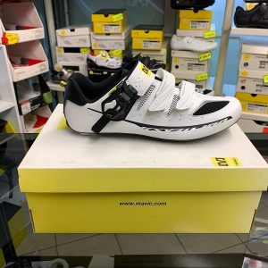 Mavic Ksyrium Elite bianca. Scarpe bici da corsa. Bicicletta da strada. RMC negozio bici a Verona