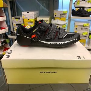 Mavic Ksyrium Elite nera. Scarpe bici da corsa. Bicicletta da strada. RMC negozio bici a Verona