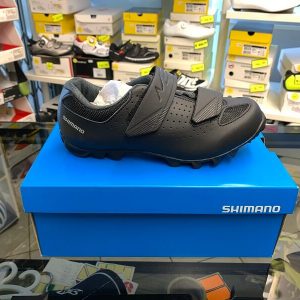 Shimano ME1. Scarpe bici MTB Mountain Bike SPD Verona. RMC negozio bici a Verona