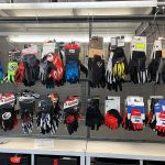 Guanti per bici da corsa, MTB mountain bike e bmx. Abbigliamento per bici. RMC negozio bici Verona