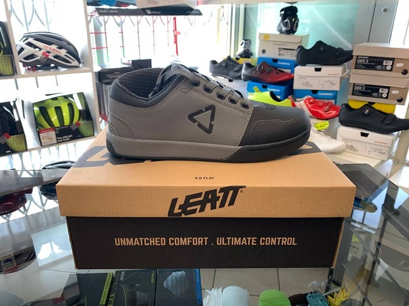 Scarpe Flat LEATT 3.0 grigia. Scarpe bici MTB Mountain Bike Verona