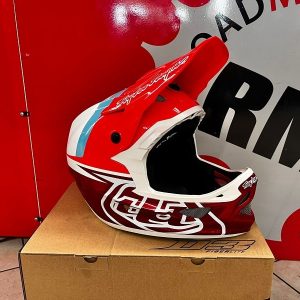 Casco Troy Lee Designs D3 2023 bianco e rosso. Caschi BMX e MTB Verona. Protezioni bici