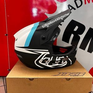 Casco Troy Lee Designs D3 2023 nero e bianco. Caschi BMX e MTB Verona. Protezioni bici