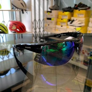 Occhiale bici Kayak nero. Accessori per andar in giro in bici. RMC negozio biciclette Verona