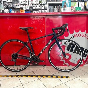 Trek Domane AL 2 blu 2022. Bici da strada Verona. Bicicletta da corsa
