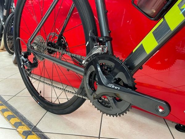 Trek Domane AL 3 grigia 2021. Bici da strada Verona. Bicicletta da corsa. RMC negozio bici a Verona