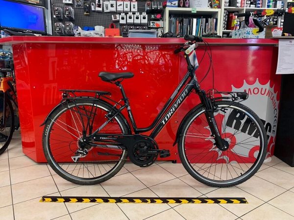 Torpado Navigator Nera donna City Bike Verona. Bici per città. RMC negozio di biciclette