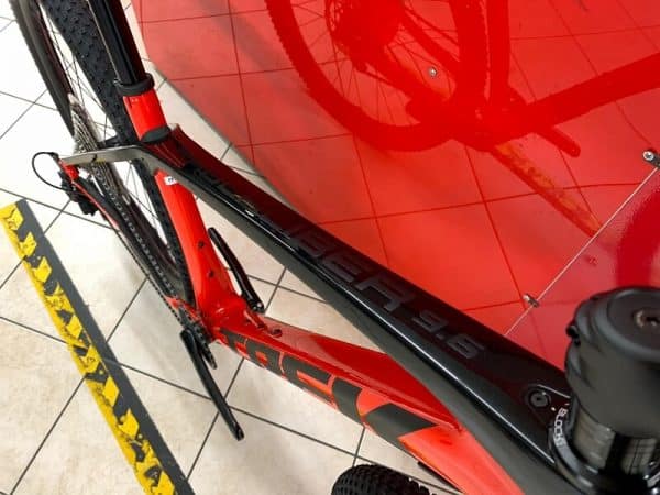 Trek Procaliber 9.6 nera e rossa 2021. Bicicletta MTB Mountain Bike Verona. RMC negozio bici Verona