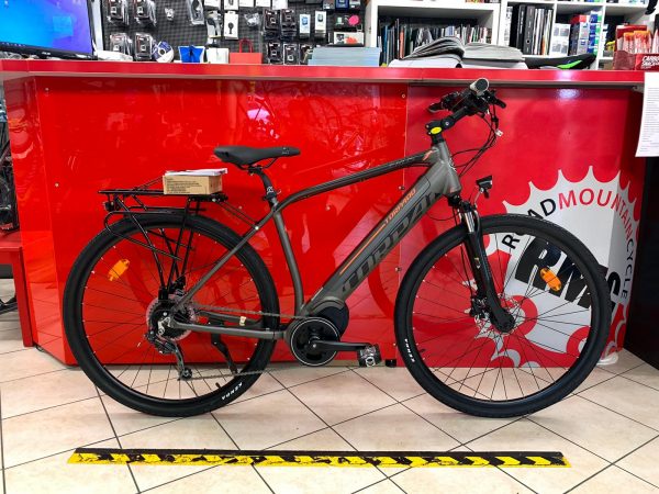 Torpado Eros Ibrida Elettrica. Bici elettrica bicicletta e-bike Verona. RMC negozio di bici a Verona