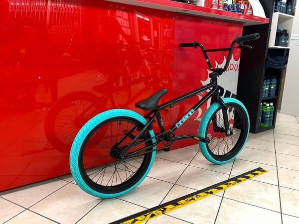 Bmx Freestyle 20” bianca. Bici bmx freestyle a Verona. RMC negozio di biciclette ragazzo a Verona