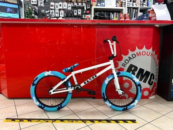Bmx Freestyle 20” bianca. Bici bmx freestyle a Verona. RMC negozio di biciclette ragazzo a Verona
