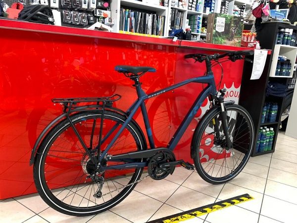 Raymon Tourray 4.0 uomo Trekking City Bike Verona. Bici per città. RMC negozio di biciclette