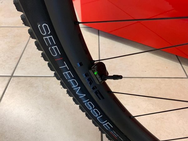 Sensore di pressione intelligente. Accessori per biciclette Verona. RMC negozio di bici Verona