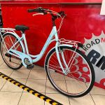 Brera Meneghina 26” azzurra. City Bike donna a Verona. Bici per città. RMC negozio biciclette Verona