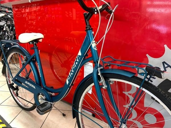 Brera Meneghina 26” blu. City Bike donna a Verona. Bici per città. RMC negozio biciclette a Verona