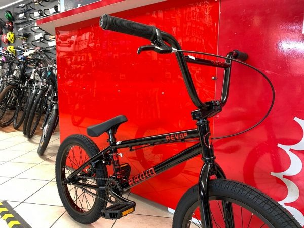 RADIO BMX Revo 16” nera. Bici bmx freestyle a Verona. RMC negozio biciclette street e dirt Verona