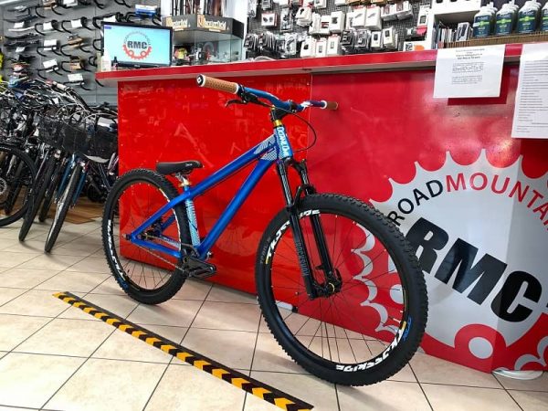 Dirt 26” Octane One blu personalizzata. Bici MTB Mountain Bike e bmx a Verona. Negozio biciclette