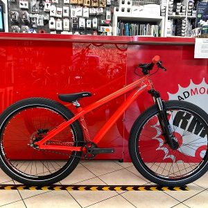 Dirt 26” Octane One rossa personalizzata. Bici MTB Mountain Bike e bmx a Verona. Negozio biciclette