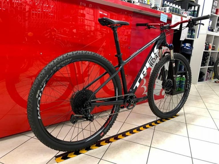 Trek Marlin personalizzata 2.0. MTB Mountain Bike Verona. RMC negozio di bici a Verona