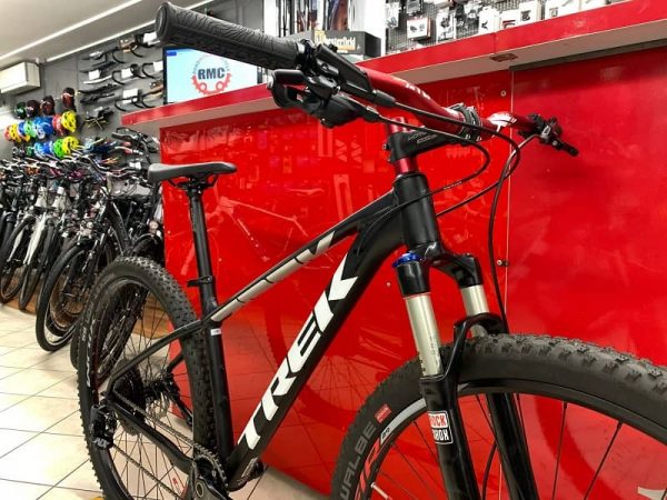 Trek Marlin personalizzata 2.0. MTB Mountain Bike Verona. RMC negozio di bici a Verona