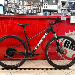 Trek Marlin personalizzata 2.0. MTB Mountain Bike Verona. RMC negozio di bici a Verona