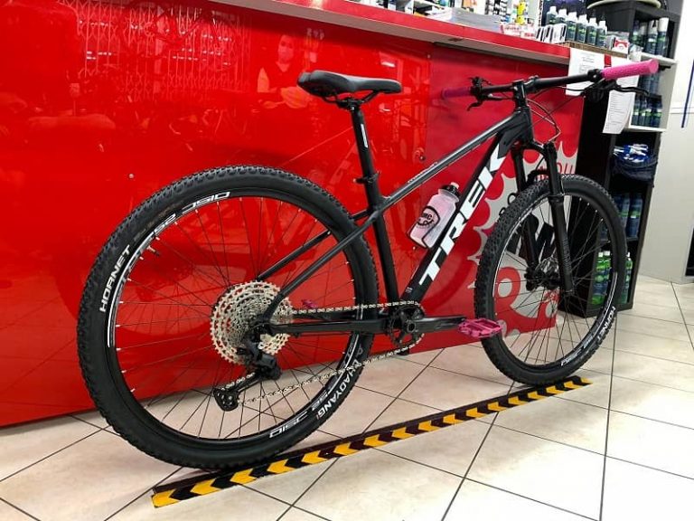 Trek Marlin personalizzata 5.0. MTB Mountain Bike Verona. RMC negozio di bici a Verona