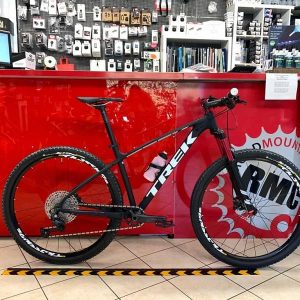 Trek Marlin personalizzata. MTB Mountain Bike Verona. RMC negozio di bici a Verona