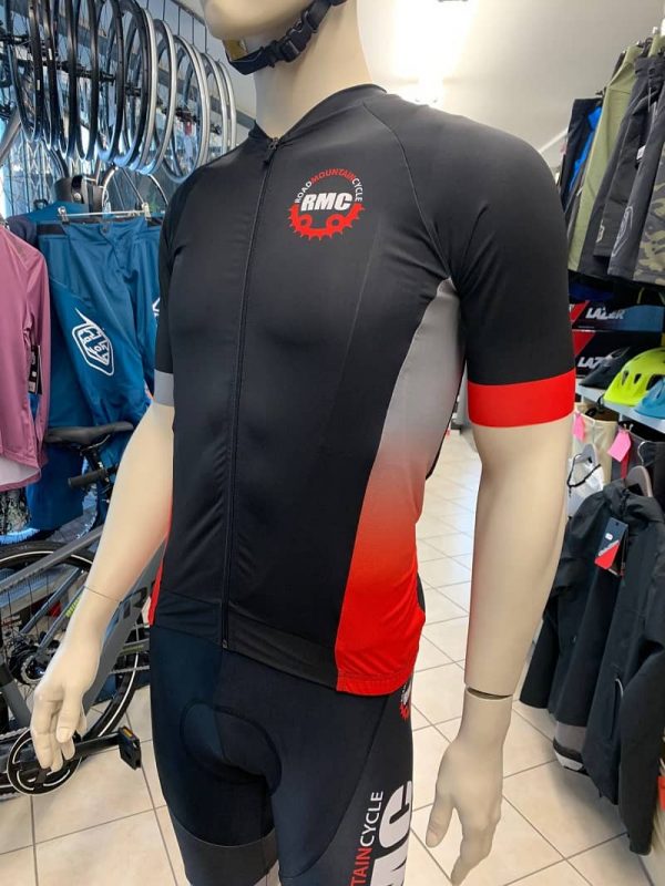 Completino RMC. Maglia e salopette. Abbigliamento per bici a Verona