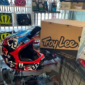 Casco Troy Lee Designs D3 anarchy black. Protezioni per BMX e MTB DH Downhill Verona