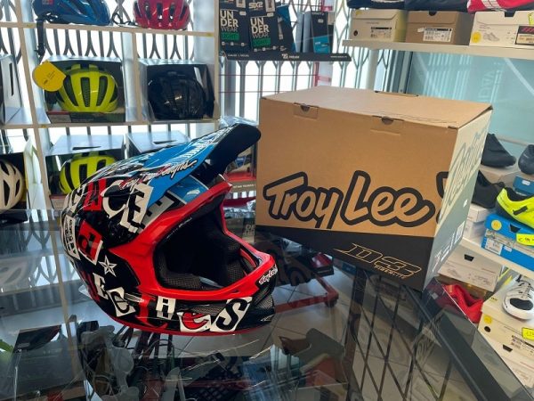 Casco Troy Lee Designs D3 anarchy black. Protezioni per BMX e MTB DH Downhill Verona