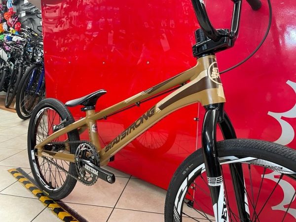 Bici Bmx Stay Strong personalizzata. Bicicletta BMX Race Veron