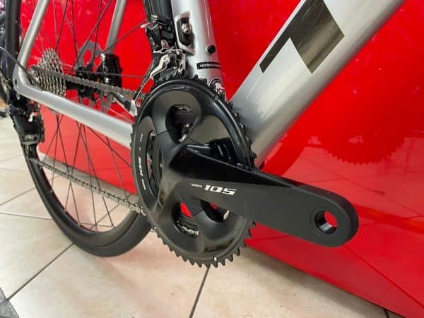 Trek Emonda SL 5 Disc 2022. Bici da strada a Verona. Bicicletta da corsa