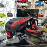 Casco Met Parachute mentoniera smontabile. Caschi MTB Verona. Protezioni bici