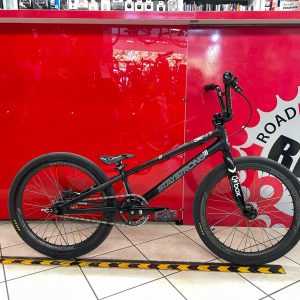 Bici Stay Strong personalizzata. Bicicletta BMX Race Verona