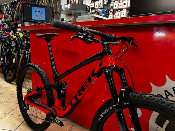 Bici Trek Fuel EX 7 2023 . Bicicletta MTB Mountain Bike a Verona