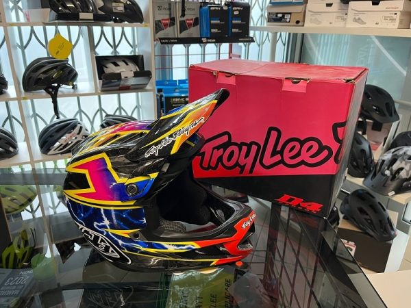 Casco Troy Lee Designs D4 carbonio fulmin. BMX e MTB DH Downhill