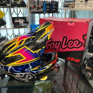 Casco Troy Lee Designs D4 carbonio fulmin. BMX e MTB DH Downhill