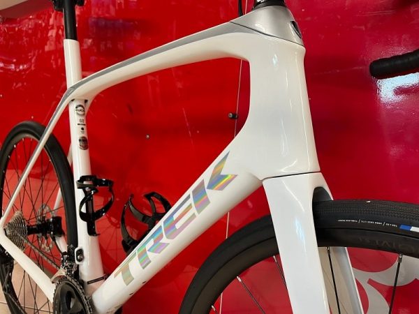 Trek Domane SL5 2023. Bici da strada Verona. Bicicletta da corsa