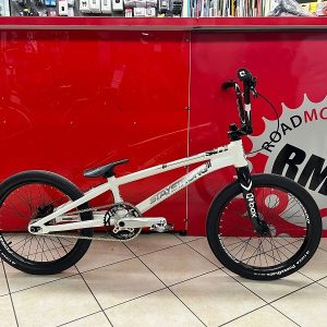 StayStrong V4 2023. BMX Race Verona - RMC Bici