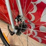 Cerchione, raggi e freno a disco