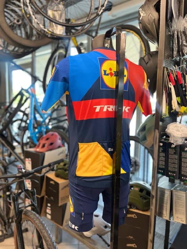 Completo Trek LIDL- Abbigliamento sportivo bici Verona