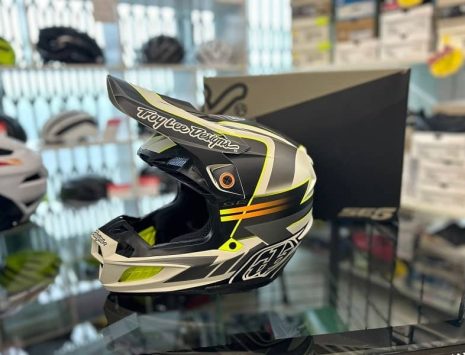 Troy Lee Designs SE5